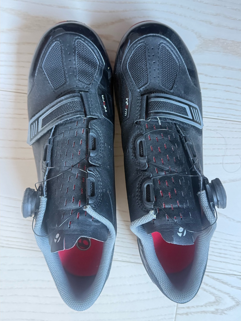 Bontrager woman’s Cycling Shoes in Black and Gray - size 10